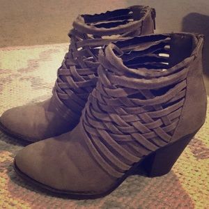 Light brown booties with weaving pattern